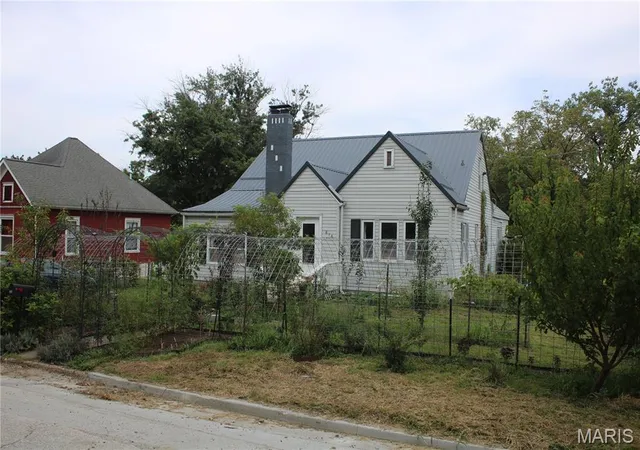 1st image of 616 S Washington St, Paris, MO 65275 | MLS# MIS26054424