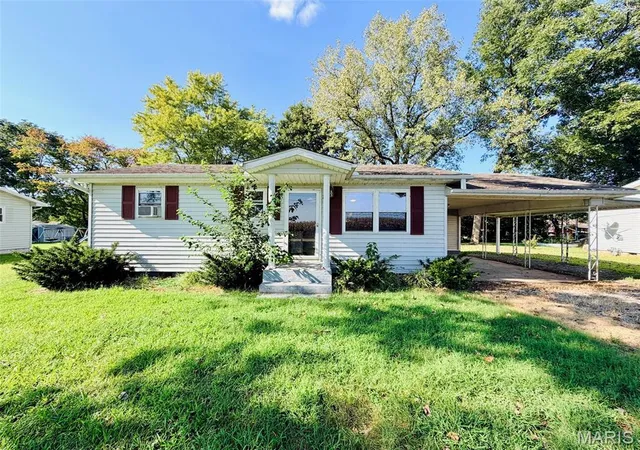 1st image of 705 W Sand Rd, Advance, MO 63730 | MLS# MIS26054446