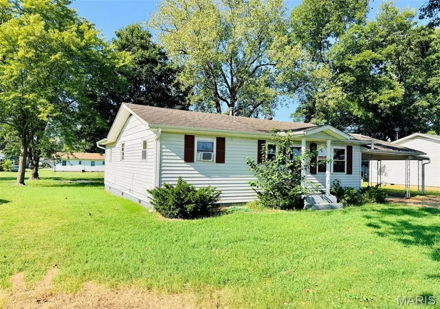 2nd image of 705 W Sand Rd, Advance, MO 63730 | MLS# MIS26054446