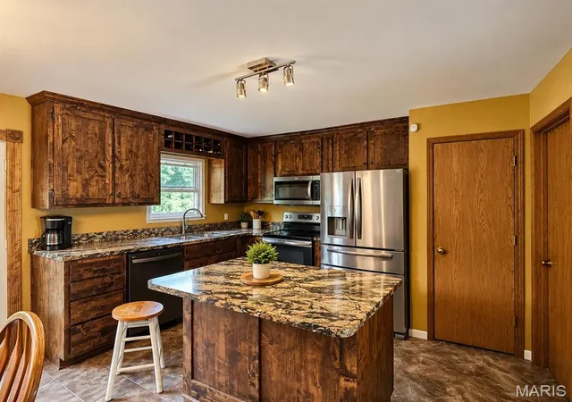 4th image of 3612 Elizabeth Ct, Troy, MO 63379 | MLS# MIS26054452