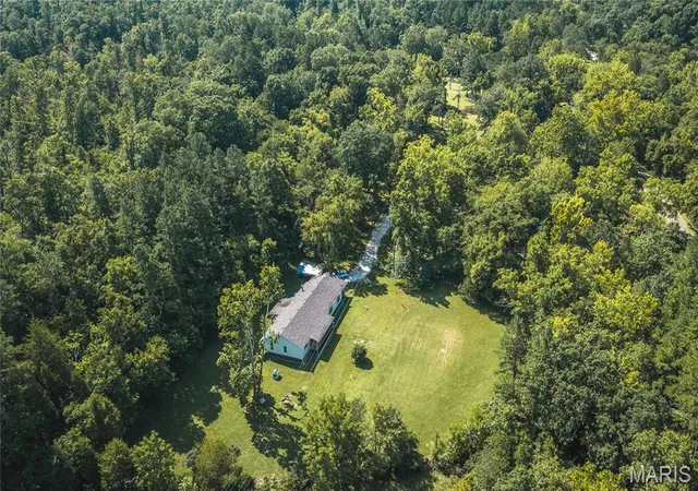 Photo 3 of Manufactured home for sale at 1174 Hwy Z, Belleview, MO 63623 | MLS# MIS26054471 | Listing updated on 2026-09-27