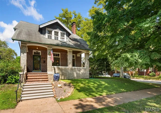 Photo 1 of Single family home for sale at 1103 Bellerive Blvd, St Louis, MO 63111 | MLS# MIS26054493 | Listing updated on 2026-09-07