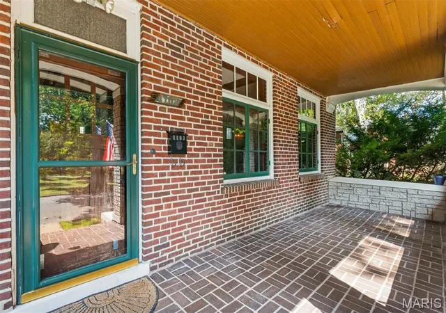 Photo 4 of Single family home for sale at 1103 Bellerive Blvd, St Louis, MO 63111 | MLS# MIS26054493 | Listing updated on 2026-10-09