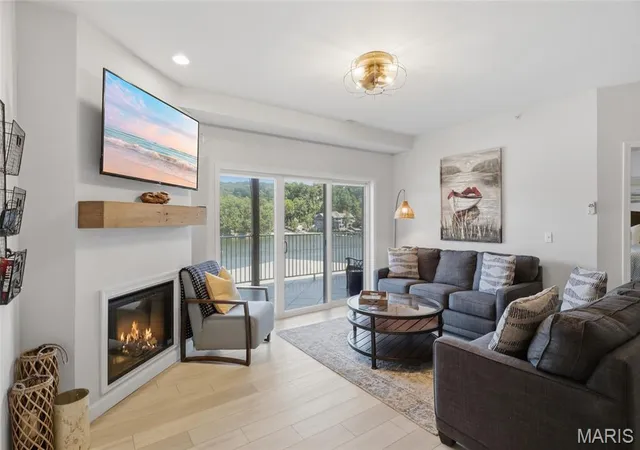 Photo 1 of Condo for sale at 166 Oak Harbor Dr #3D, Camdenton, MO 65020 | MLS# MIS26054494 | Listing updated on 2026-08-26