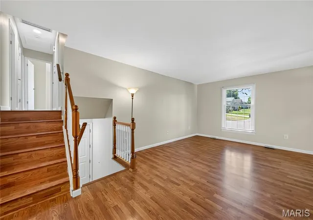 Photo 2 of Single family home for sale at 16 Ml Race Dr, Saint Peters, MO 63376 | MLS# MIS26054500 | Listing updated on 2026-09-13