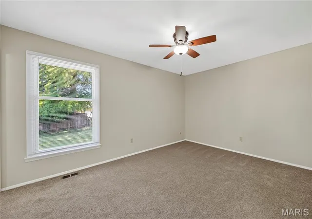 Photo 3 of Single family home for sale at 16 Ml Race Dr, Saint Peters, MO 63376 | MLS# MIS26054500 | Listing updated on 2026-09-13