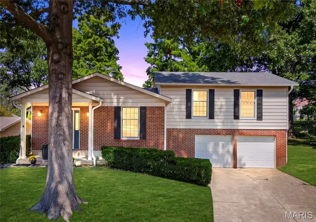 Photo 43 of Single family home for sale at 16 Ml Race Dr, Saint Peters, MO 63376 | MLS# MIS26054500 | Listing updated on 2026-09-13
