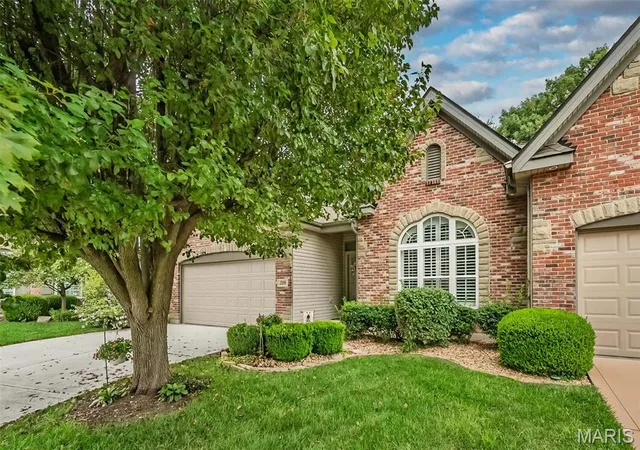 Photo 2 of Single family home for sale at 208 Strawberry Fields Ct, St Peters, MO 63376 | MLS# MIS26054505 | Listing updated on 2026-08-31