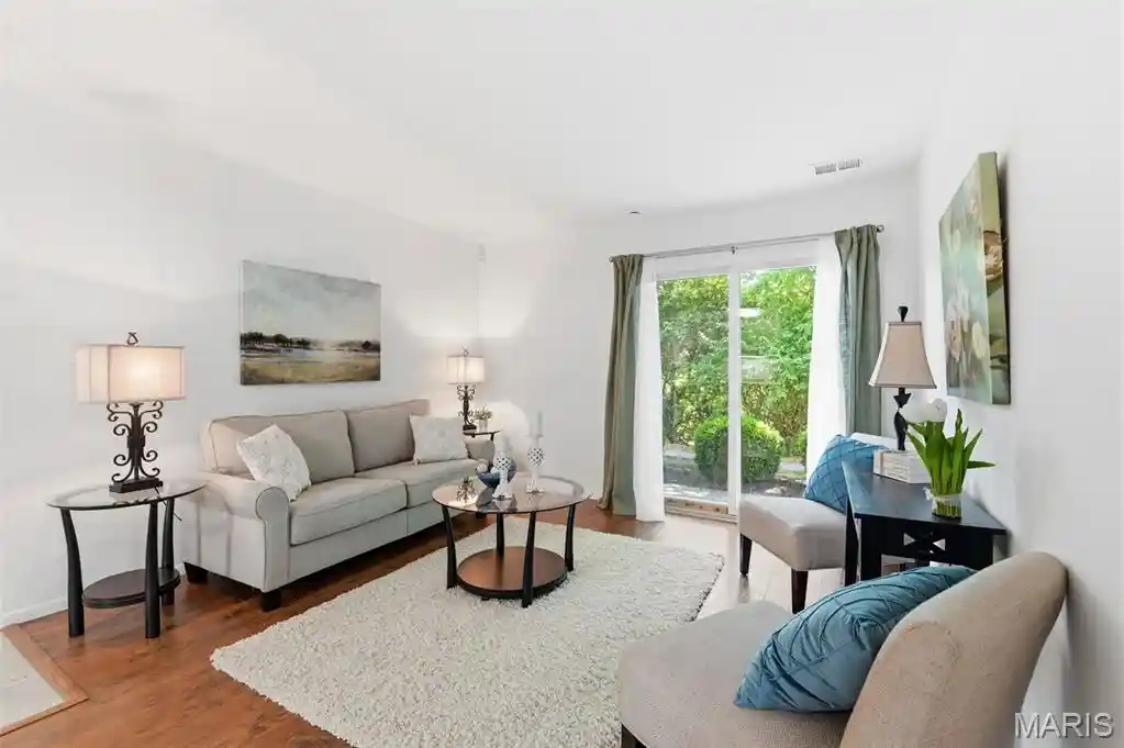 Listing Photo 2 - Condo for sale in 12806 Portulaca Dr located at 12806 Portulaca Dr, St. Louis, MO 63146 - Unit 12806 Portulaca Dr