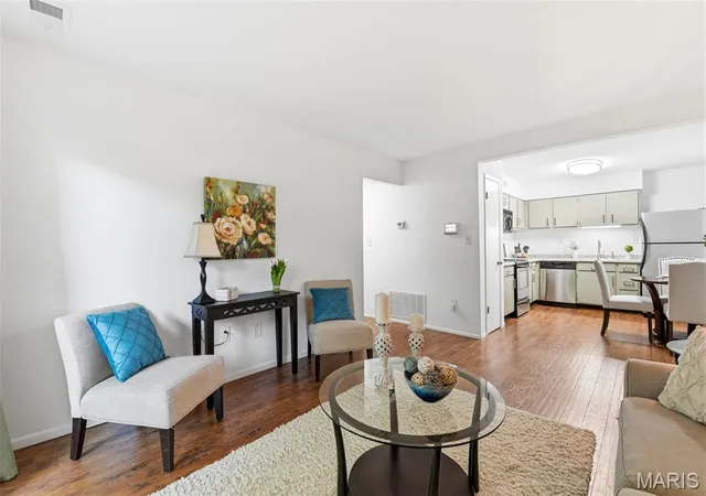 Photo 3 of Condo for sale at 12806 Portulaca Dr #B, St Louis, MO 63146 | MLS# MIS26054512 | Listing updated on 2026-09-28