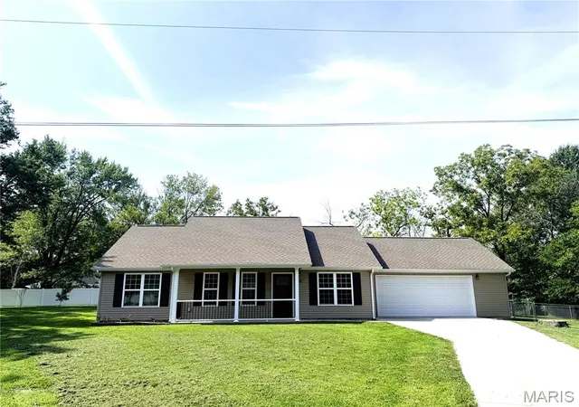 Photo 1 of Single family home for sale at 310 W Lion St, Jonesburg, MO 63351 | MLS# MIS26054532 | Listing updated on 2026-08-28