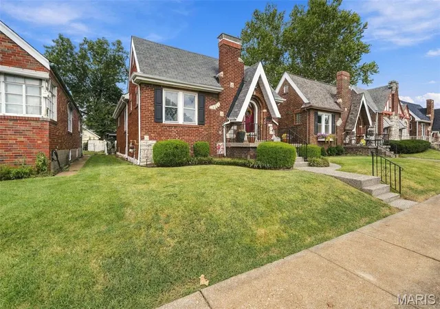 Photo 3 of Single family home for sale at 6437 Pernod Ave, Saint Louis, MO 63139 | MLS# MIS26054547 | Listing updated on 2026-09-17