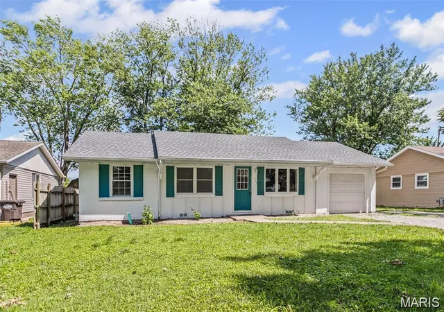 1st image of 515 Mobile St, Brighton, IL 62012 | MLS# MIS26054548