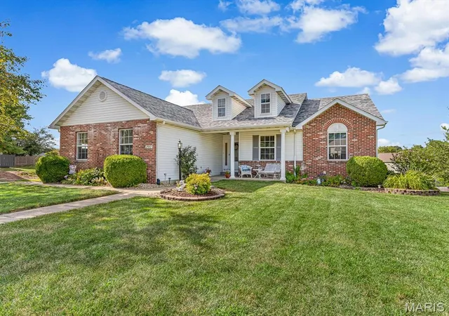 Photo 1 of Single family home for sale at 2557 Spyglass Ct, Edwardsville, IL 62025 | MLS# MIS26054552 | Listing updated on 2026-09-17