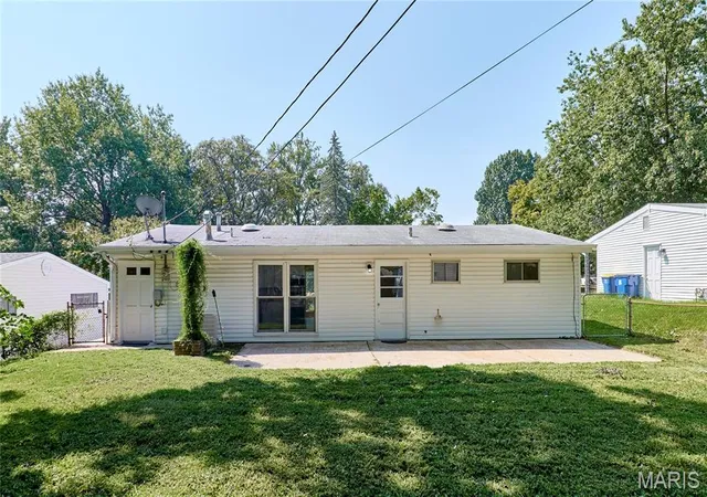 Photo 30 of Sale Pending at 9527 Margo Ann Ln, St Louis, MO 63134 | MLS# MIS26054554 | Listing updated on 2026-09-02