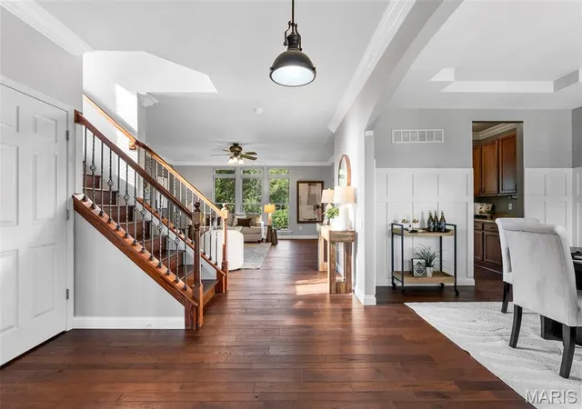 Photo 3 of Single family home for sale at 1045 Hawkins Bnd Dr, Fenton, MO 63026 | MLS# MIS26054556 | Listing updated on 2026-10-04