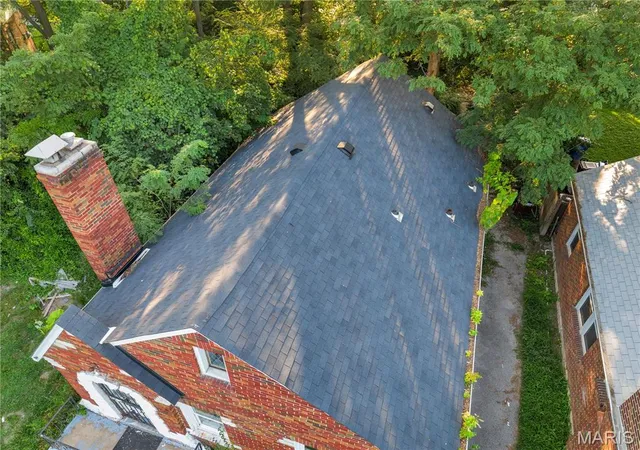 Photo 3 of Single family home for sale at 4207 Colonial Ave, Northwoods, MO 63121 | MLS# MIS26054558 | Listing updated on 2026-08-26