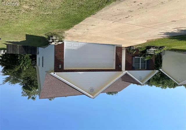 2nd image of 494 Grandview Oaks Dr, Union, MO 63084 | MLS# MIS26054570