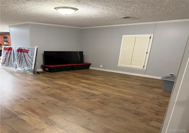 Photo 4 of Manufactured home for sale at 165 Schaper Rd, Unincorporated, MO 63348 | MLS# MIS26054577 | Listing updated on 2026-09-01