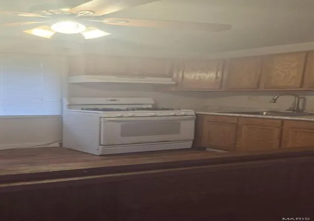Photo 2 of Single family home for sale at 2318 Gardner Dr, St Louis, MO 63136 | MLS# MIS26054584 | Listing updated on 2026-08-26