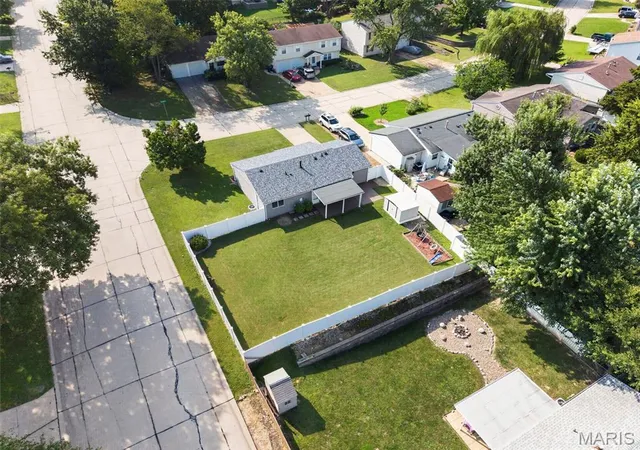 Photo 24 of Single family home for sale at 2 Lone Elk Ln, St Peters, MO 63376 | MLS# MIS26054591 | Listing updated on 2026-08-30
