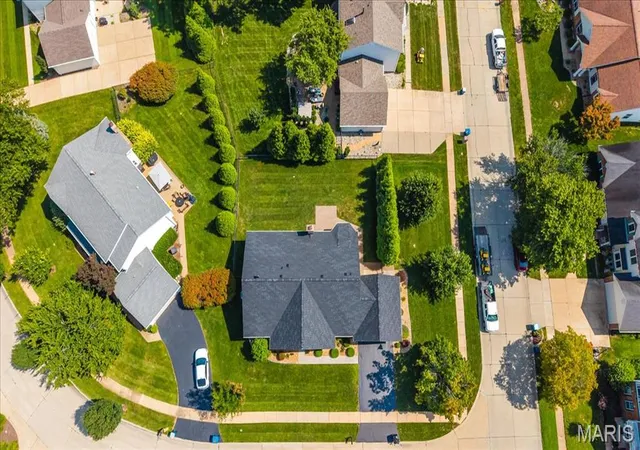 Photo 3 of Single family home for sale at 1346 Cherry Glen Ct, Chesterfield, MO 63017 | MLS# MIS26054596 | Listing updated on 2026-09-13