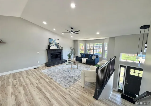 5th image of 929 Carla Dr, Troy, IL 62294 | MLS# MIS26054599