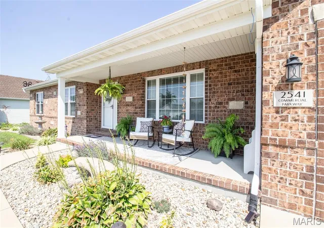 Photo 3 of Single family home for sale at 2541 Commercial Pkwy, Granite City, IL 62040 | MLS# MIS26054611 | Listing updated on 2026-08-29