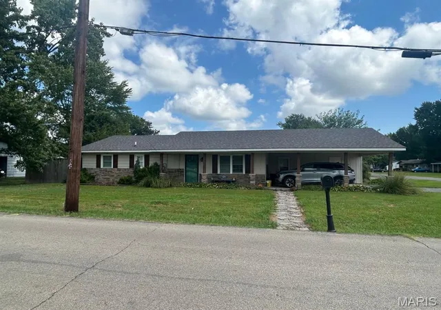 1st image of 700 N Two Mile Rd, Dexter, MO 63841 | MLS# MIS26054619