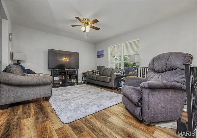 Photo 3 of Sale Pending at 2841 Paula Ln, High Ridge, MO 63049 | MLS# MIS26054622 | Listing updated on 2026-10-01