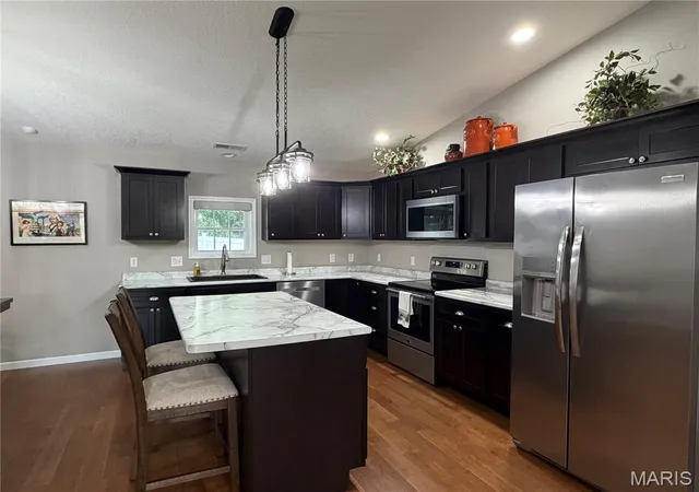 5th image of 4010 Breckenridge Dr, Hannibal, MO 63401 | MLS# MIS26054626
