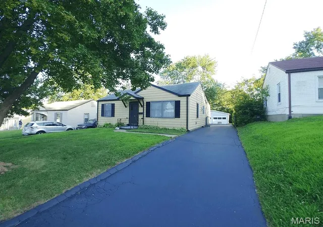 Photo 1 of Single family home for sale at 9414 Miriam Ave, Overland, MO 63114 | MLS# MIS26054629 | Listing updated on 2026-09-04