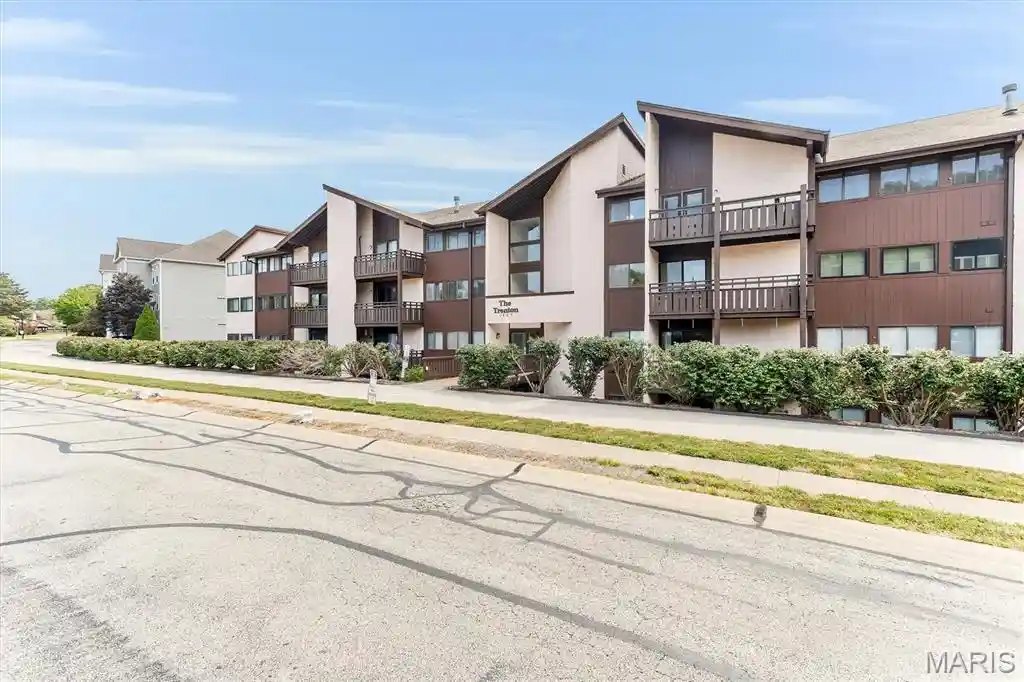 Listing Photo 35 - Condo for sale in 1465 Heritage Lndg located at 1465 Heritage Lndg, St. Charles, MO 63303 - Unit #207
