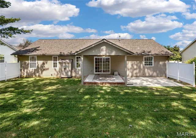 Photo 4 of Single family home for sale at 58 Oak Leaf Dr, Maryville, IL 62062 | MLS# MIS26054639 | Listing updated on 2026-09-24