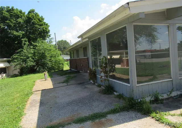 Photo 2 of Sale Pending at 10640 Old Halls Ferry Rd, Unincorporated, MO 63136 | MLS# MIS26054650 | Listing updated on 2026-09-05