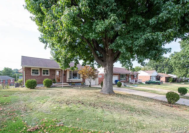 Photo 2 of Single family home for sale at 7045 Parkwood St, Saint Louis, MO 63116 | MLS# MIS26054653 | Listing updated on 2026-09-12