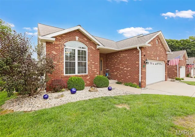 Photo 2 of Sale Pending at 132 Briar Ridge, Maryville, IL 62234 | MLS# MIS26054666 | Listing updated on 2026-08-30