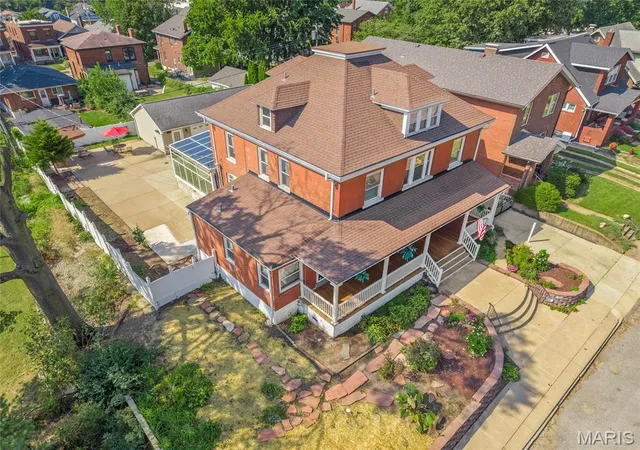 Photo 3 of Single family home for sale at 6120 Victoria Ave, St Louis, MO 63139 | MLS# MIS26054675 | Listing updated on 2026-09-14