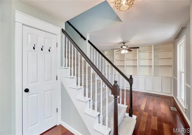 Photo 3 of Sale Pending at 16430 Green Pines Dr, Wildwood, MO 63011 | MLS# MIS26054676 | Listing updated on 2026-09-19