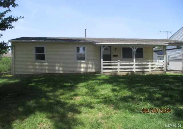 Photo 1 of Sale Pending at 604 W Jefferson St, O'fallon, IL 62269 | MLS# MIS26054682 | Listing updated on 2026-08-28