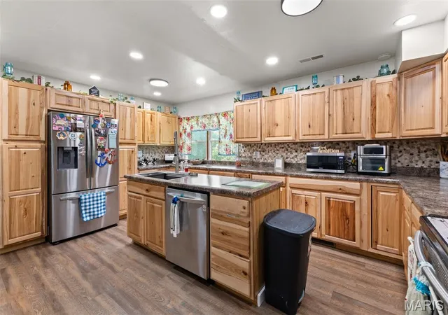 Photo 4 of Single family home for sale at 10548 W State Hwy 8, Potosi, MO 63664 | MLS# MIS26054685 | Listing updated on 2026-10-08