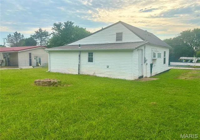 Photo 3 of Single family home for sale at 705 4Th St, Park Hills, MO 63601 | MLS# MIS26054690 | Listing updated on 2026-09-03