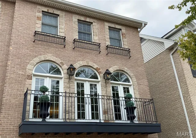 2nd image of 541 North And South Rd, University City, MO 63130 | MLS# MIS26054692