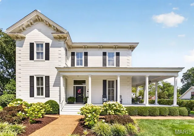 2nd image of 235 E Jefferson Ave, Kirkwood, MO 63122 | MLS# MIS26054709