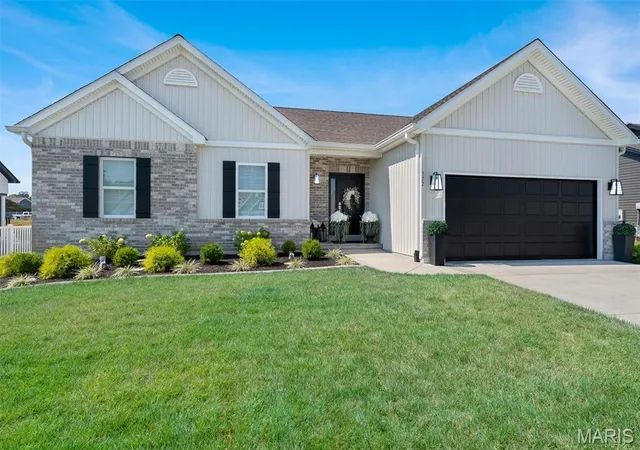 2nd image of 522 Clarks Xing, Moscow Mills, MO 63362 | MLS# MIS26054714
