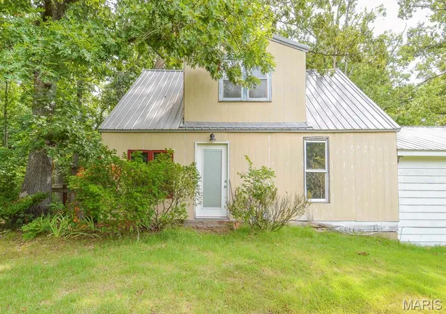 3rd image of 3049 Selmaville Rd, Salem, IL 62881 | MLS# MIS26054722