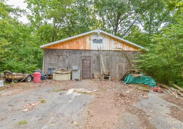 5th image of 3049 Selmaville Rd, Salem, IL 62881 | MLS# MIS26054722