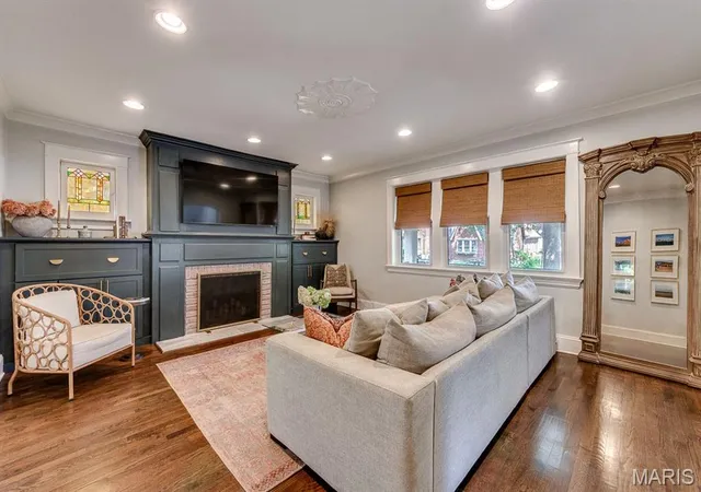 Photo 4 of Sale Pending at 7316 Colgate Ave, University City, MO 63130 | MLS# MIS26054723 | Listing updated on 2026-09-01