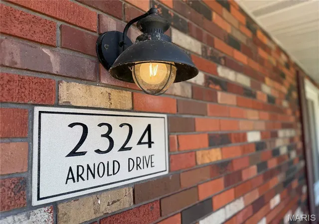 4th image of 2324 Arnold Dr, Granite City, IL 62040 | MLS# MIS26054726