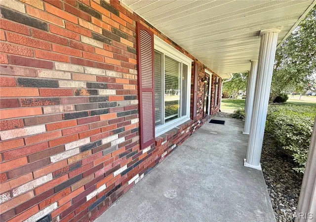 5th image of 2324 Arnold Dr, Granite City, IL 62040 | MLS# MIS26054726
